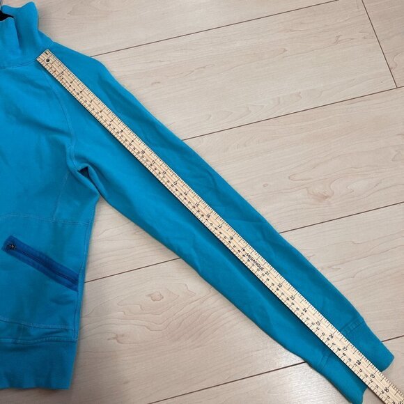 Lululemon "Vintage" Zip Up Jacket Sz 8 M Blue - Picture 10 of 12